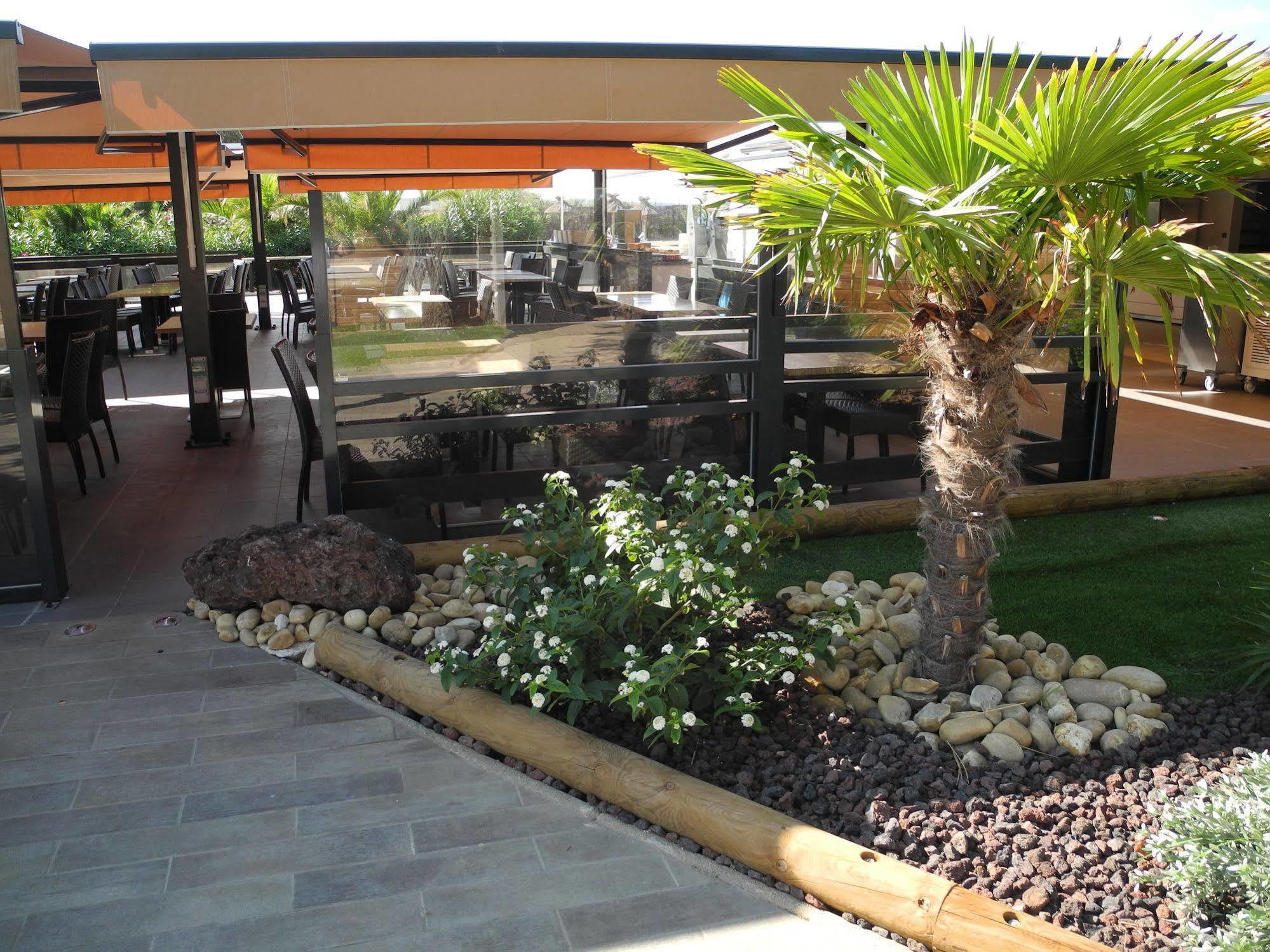 Hotel Club La Font Des Horts Hyeres Exterior photo